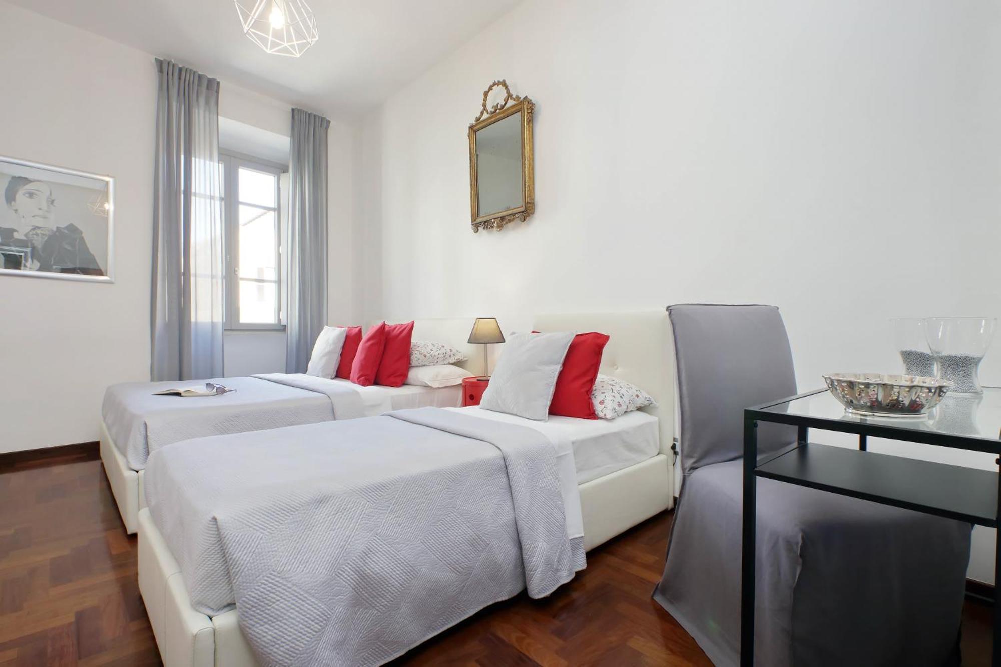Luxury Apartment Vaticano-S'Peter Basilica - Netflix Wifi - Aircond Рим Экстерьер фото