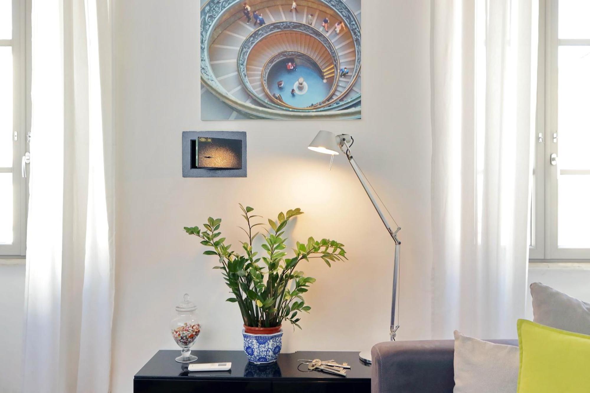 Luxury Apartment Vaticano-S'Peter Basilica - Netflix Wifi - Aircond Рим Экстерьер фото